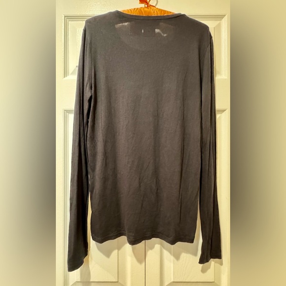 TORY BURCH Splattered Gold Foil Logo Black Long Sleeve T-Shirt Top Size S EUC - Picture 2 of 9